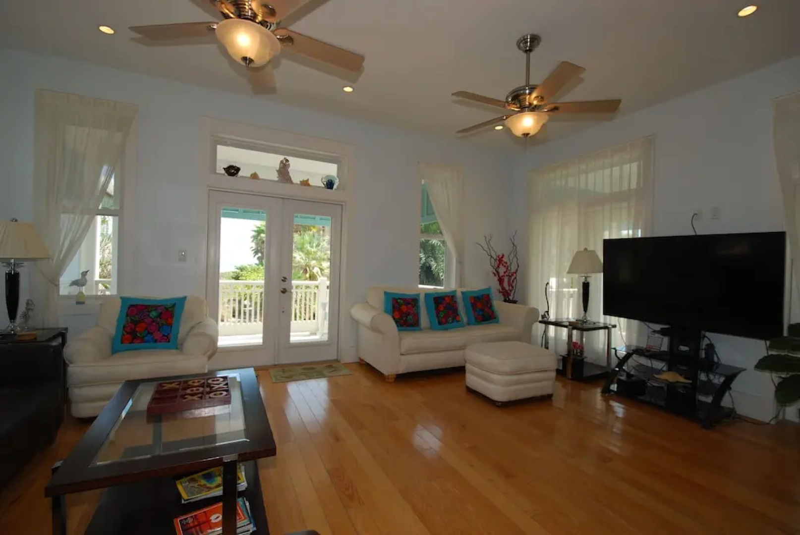 Brisa Del Mar House 3 Bedrooms 4.5 Bathrooms Home