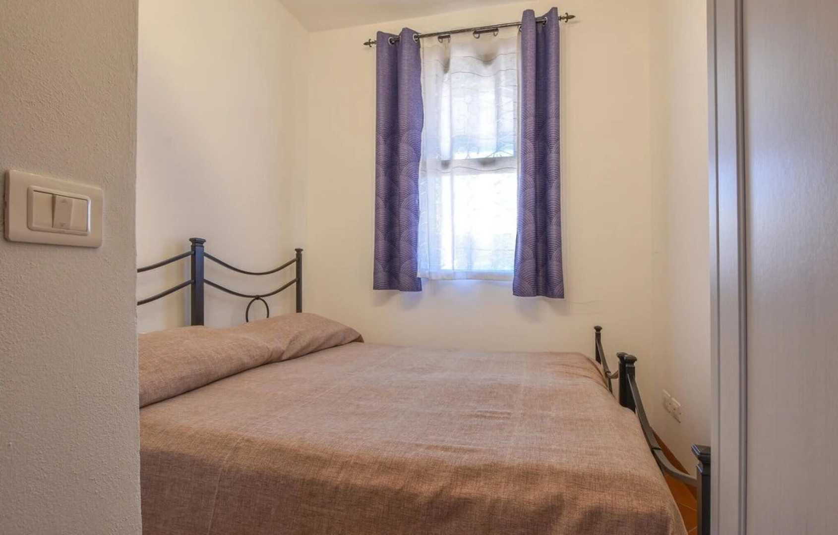 Beautiful Home in Santa Venerina With Outdoor Swimming Pool, Wifi and 6 Bedrooms