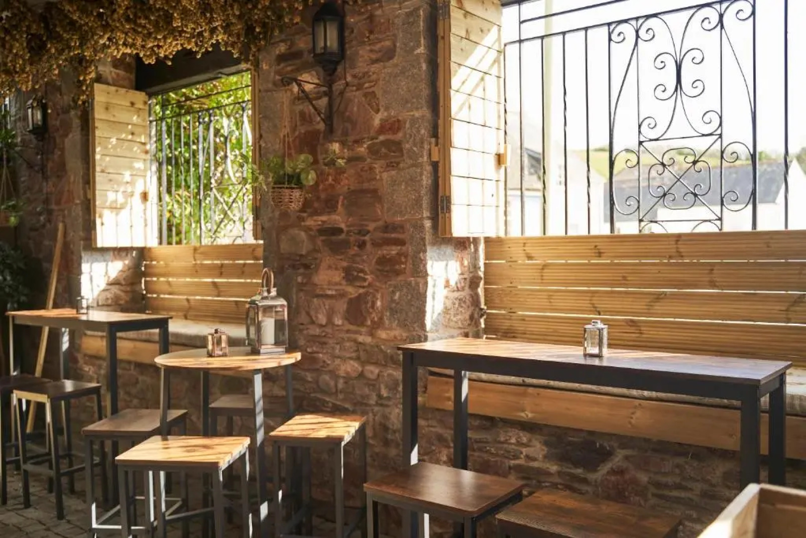 The White Hart Hotel