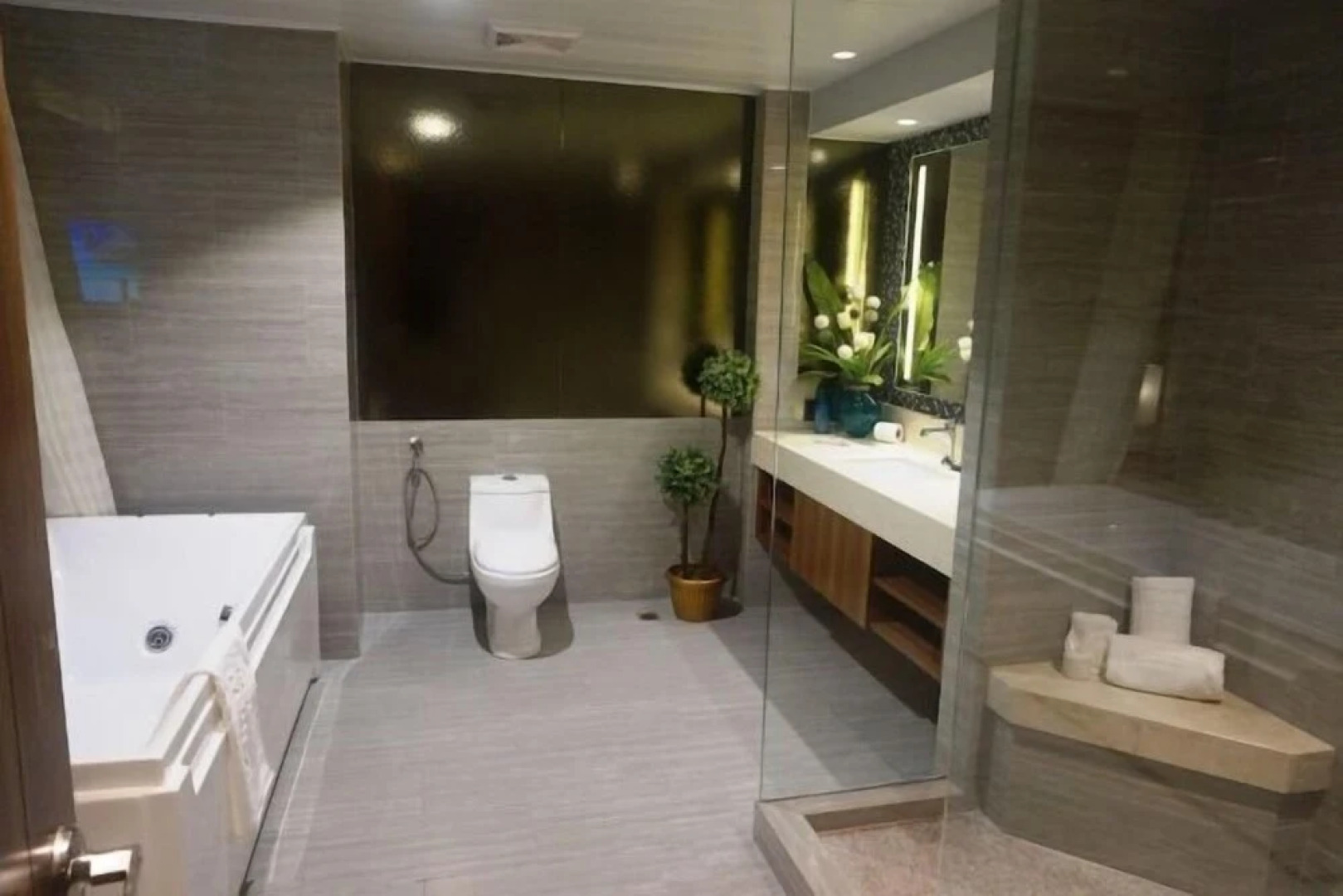 Central Park Reef Resort