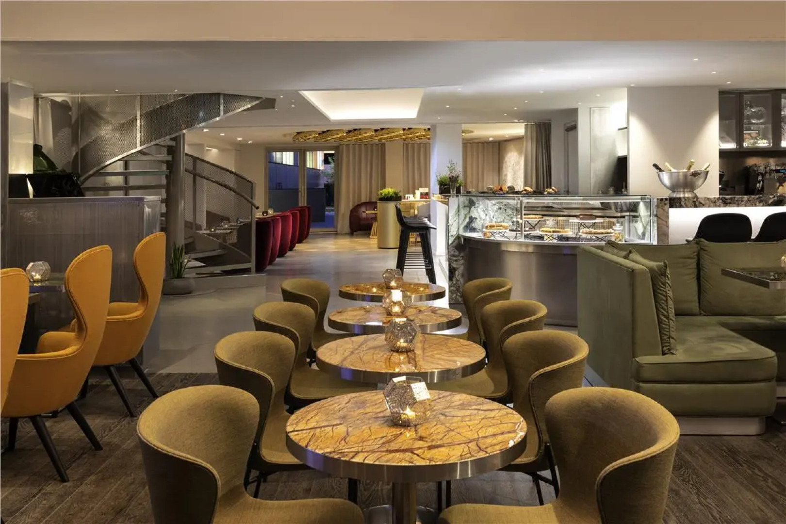 Отель Pullman Paris Centre-Bercy