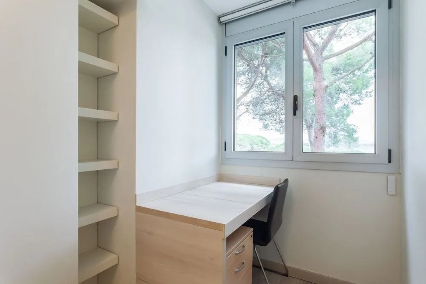 Pineda Be My Guest Castelldefels