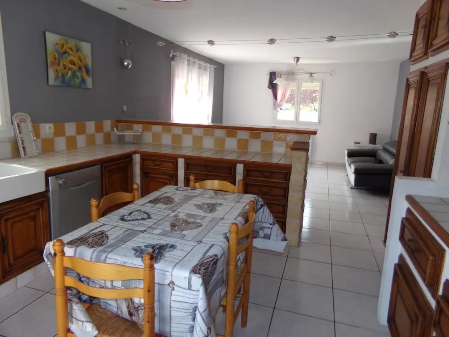 Villa With 4 Bedrooms in Florensac, With Enclosed Garden - 15 km From