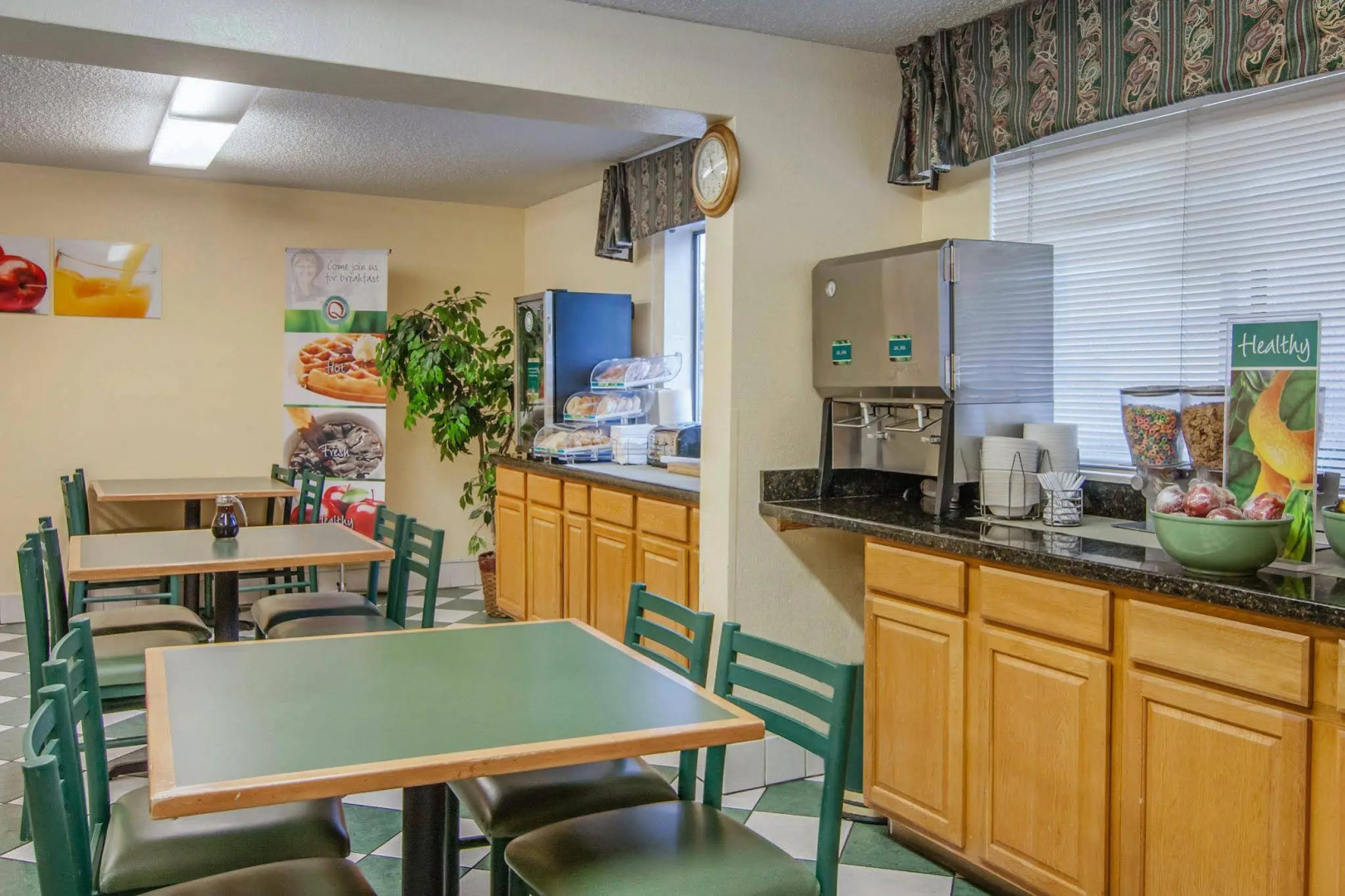 Quality Inn & Suites Medford Airport