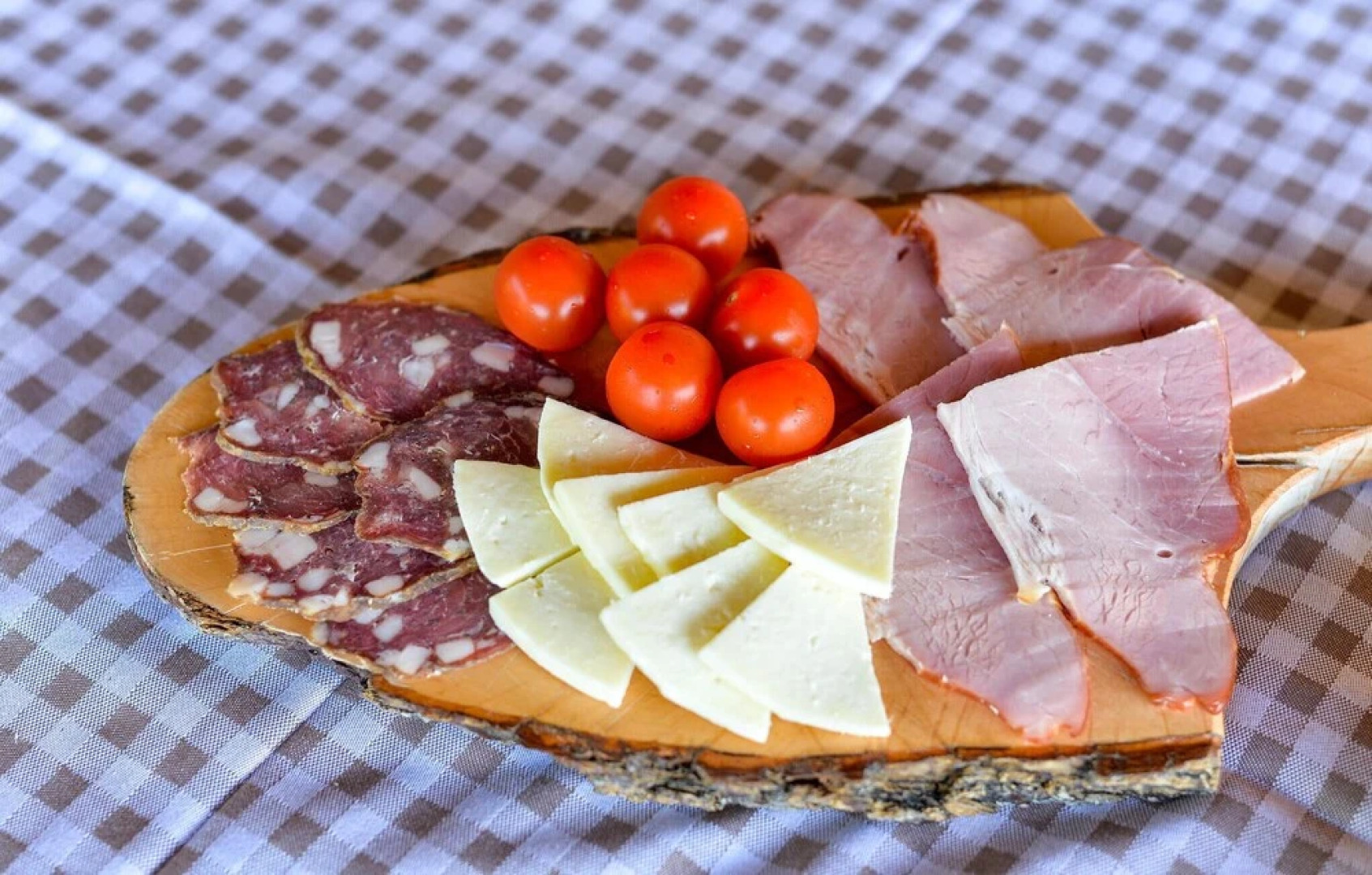 Awesome Home in Krapinske Toplice With 2 Bedrooms, Wifi and Outdoor Swimming Pool