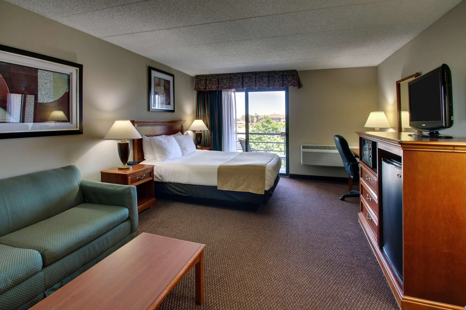 Best Western East Towne Suites