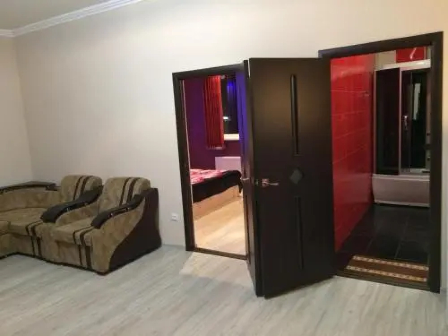 Отель Crystal Deluxe Hotel