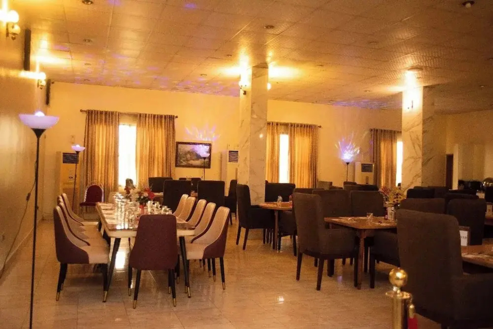 Royal Birds Hotel And Towers