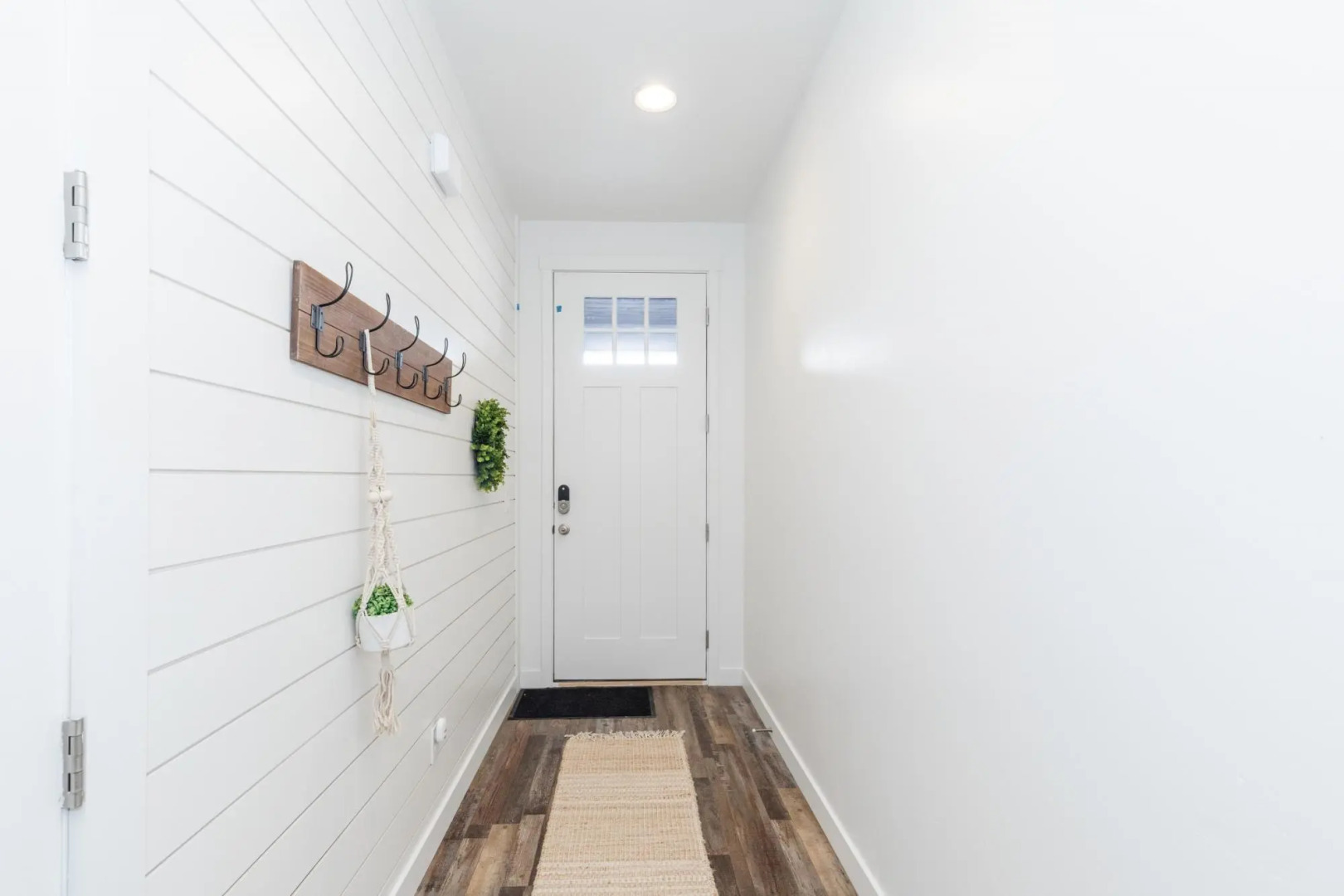 Family Friendly / Ping Pong / Trailer Parking / EV