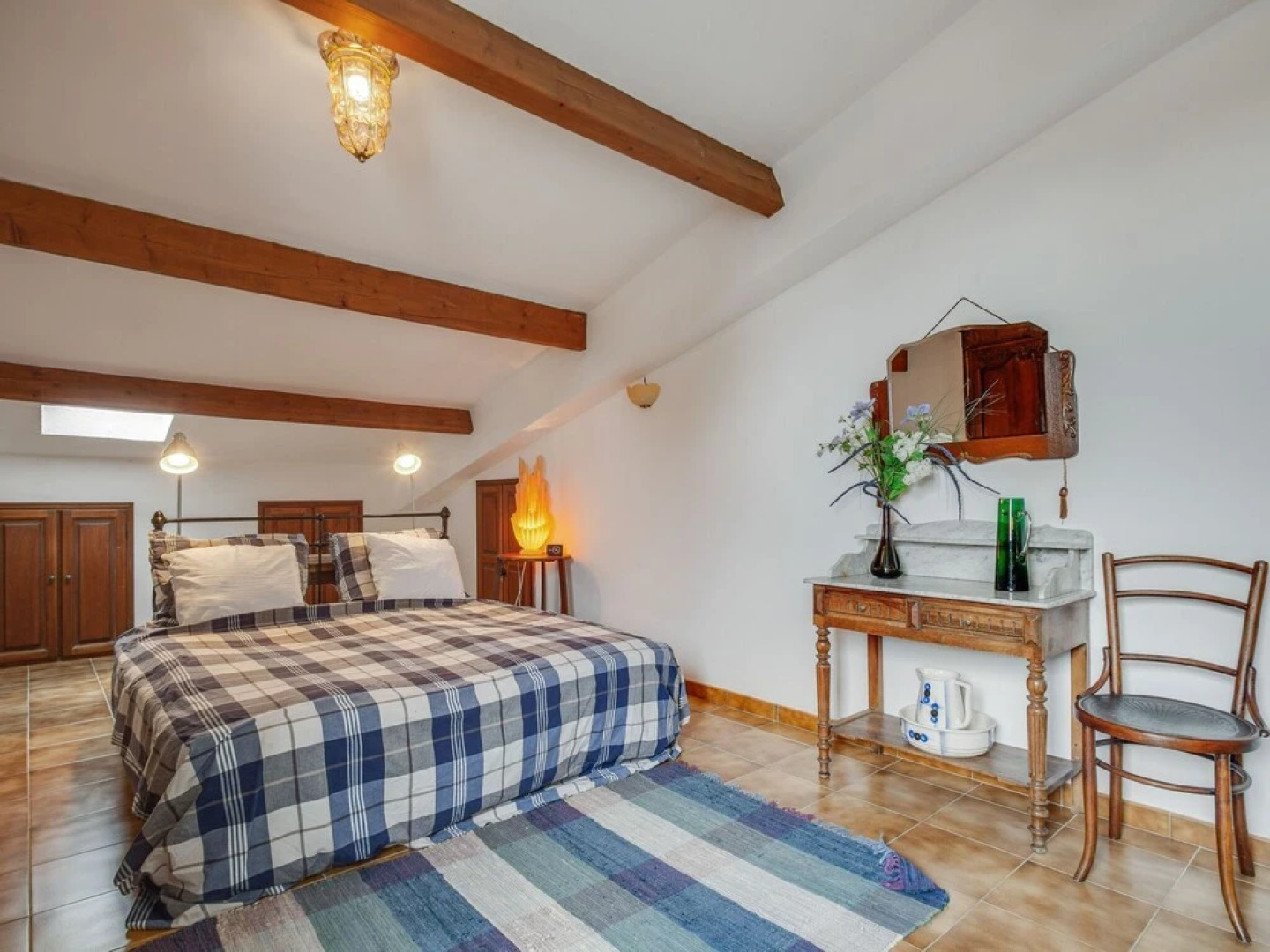 Cosy Apartment in Vachères With Private Garden