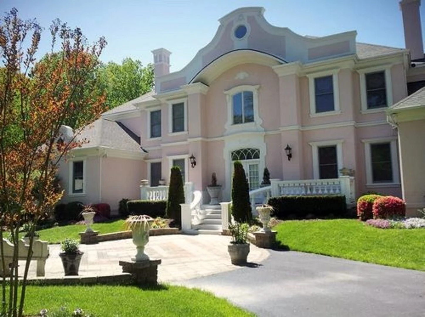 Rosewood Manor Bed & Breakfast