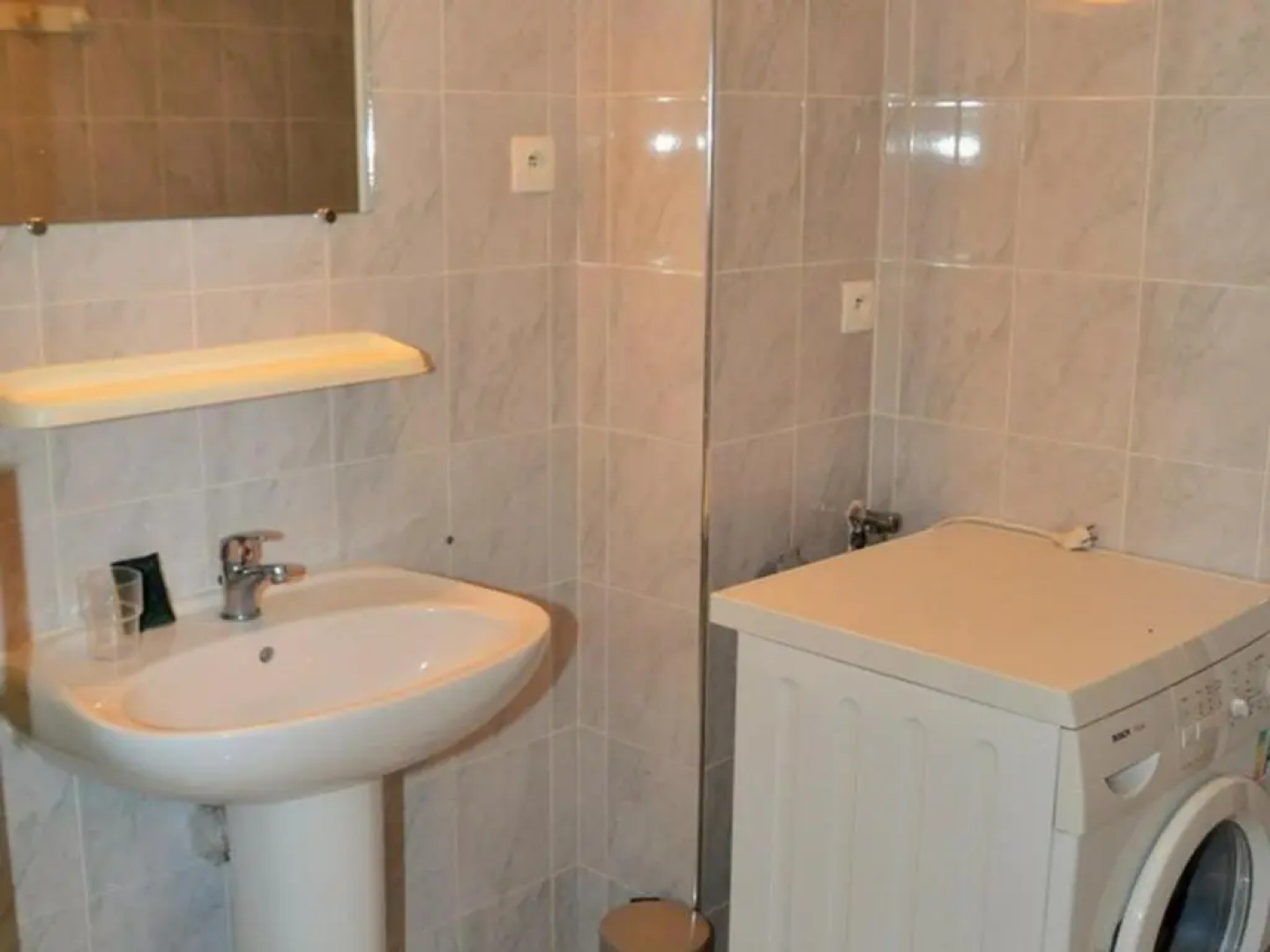 Gîte Saint-Laurent-de-Lin, 4 pièces, 6 personnes - FR-1-381-501