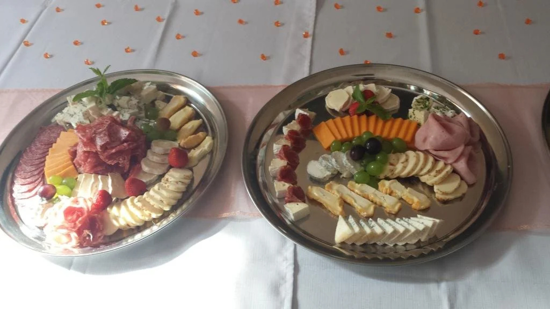 Restaurace a penzion Zděná Bouda