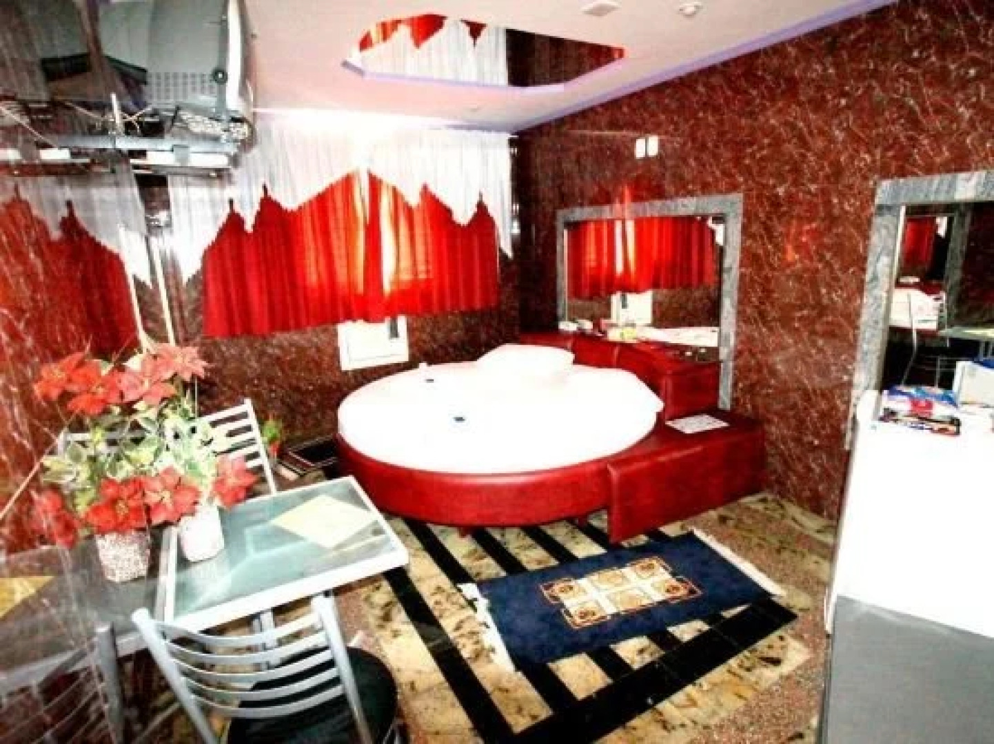 Motel Desejo (Adult Only)