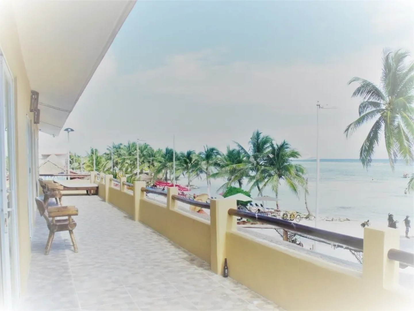 Maha Sand Suites Hostel & Hotel