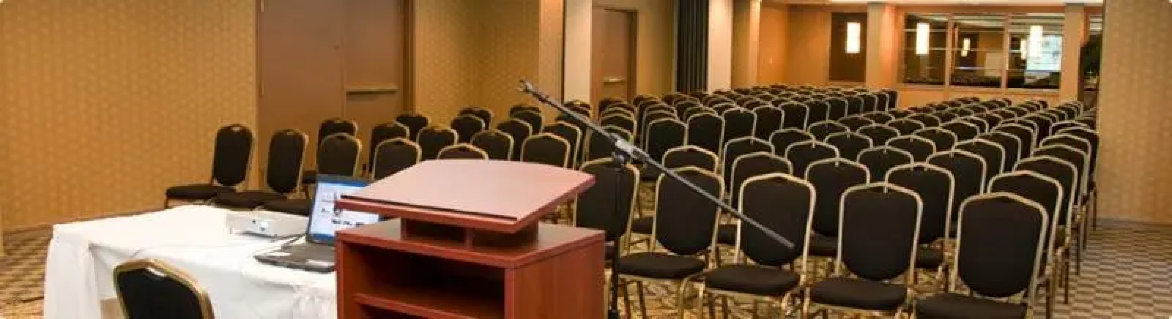 Ramada Toronto Airport