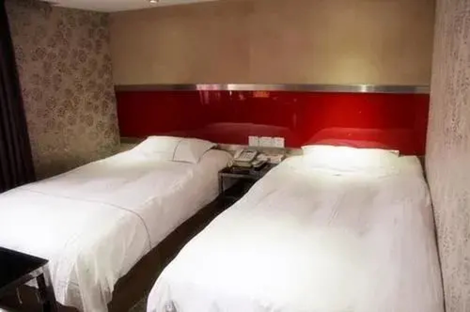 禧龙宾馆(哈尔滨透笼批发市场买卖街店)