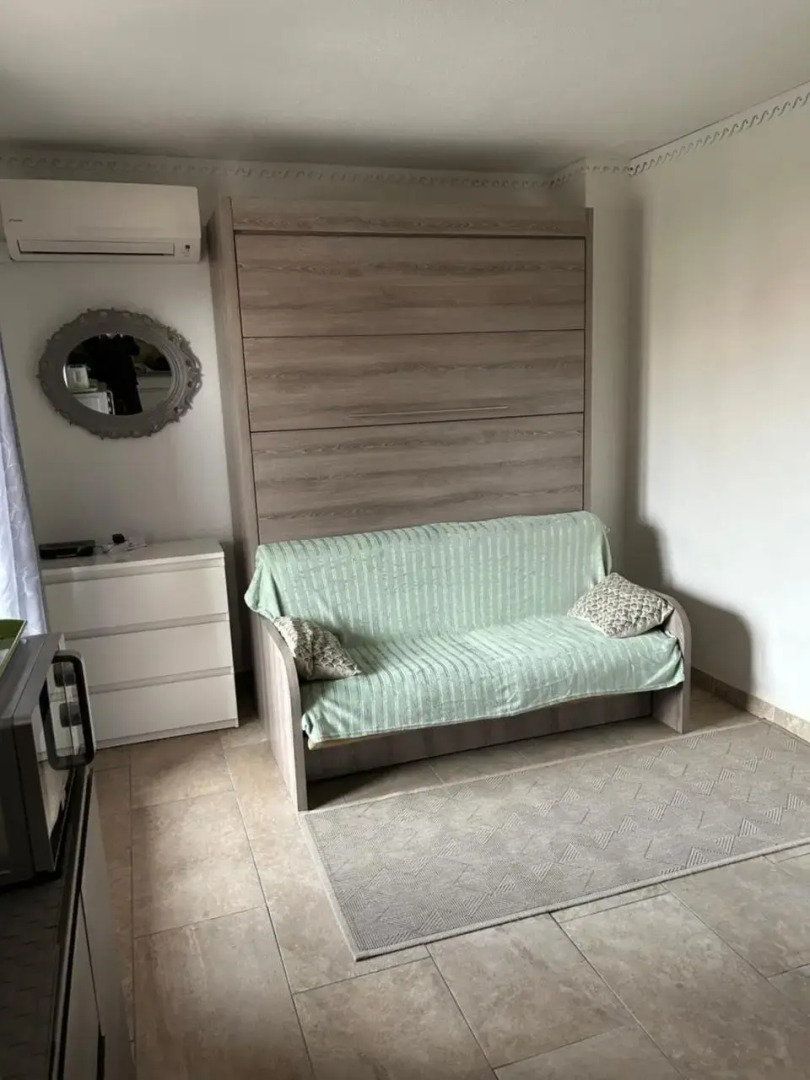 studio climatisé proche port et plages