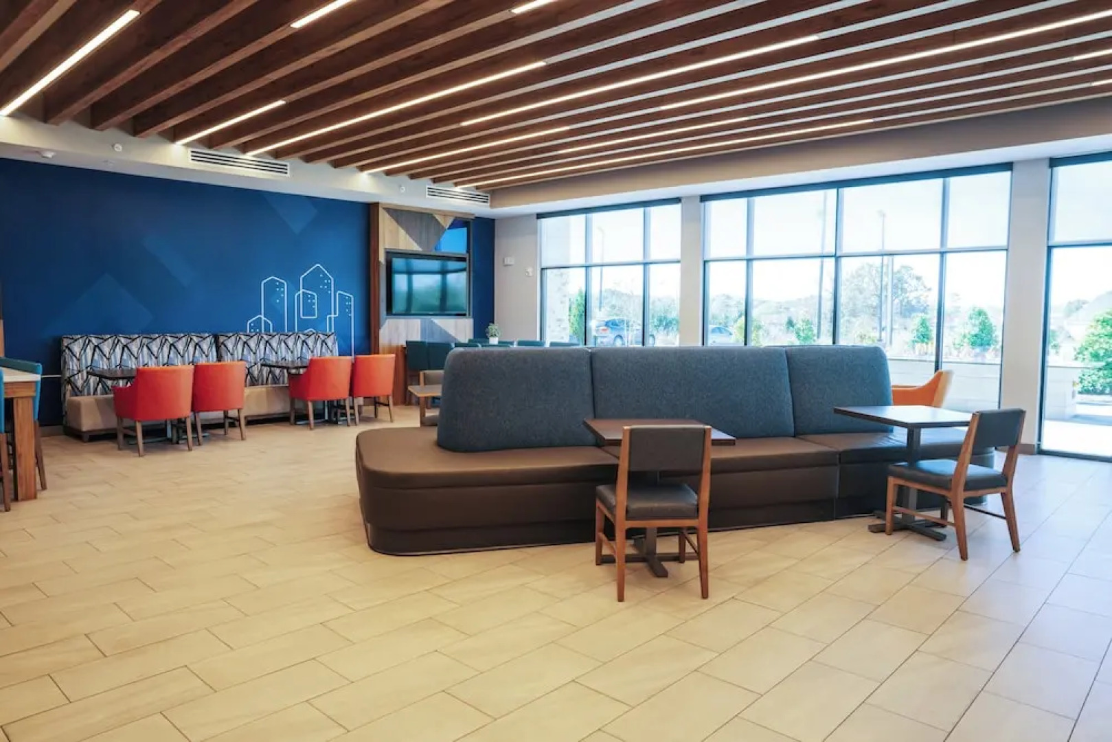 Holiday Inn Express & Suites McCalla - Birmingham West by IHG