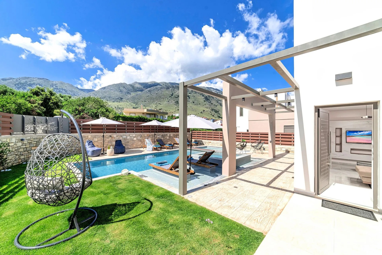 Minoas Villas Heated Pool