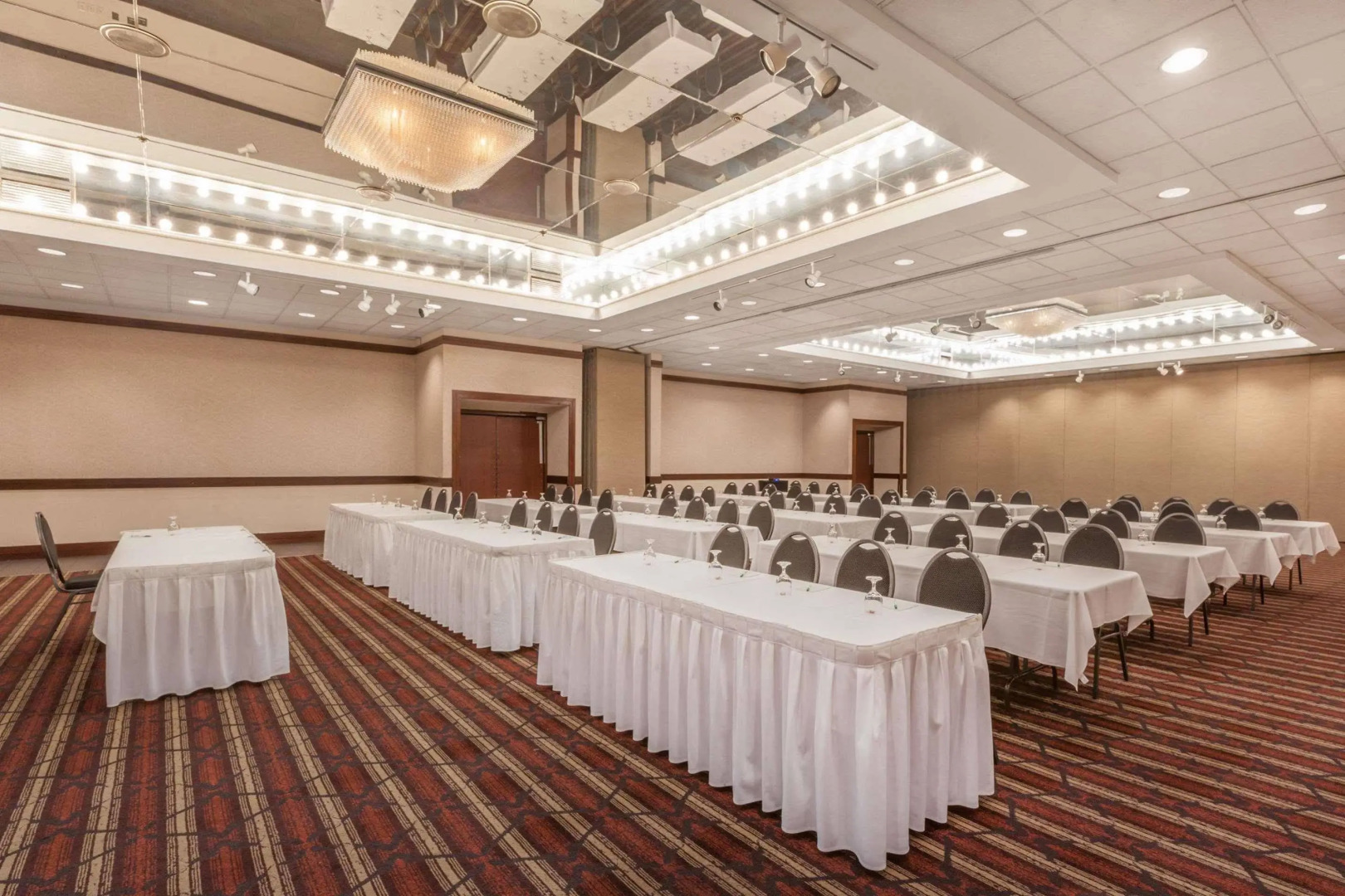 Wyndham Garden Sterling Heights