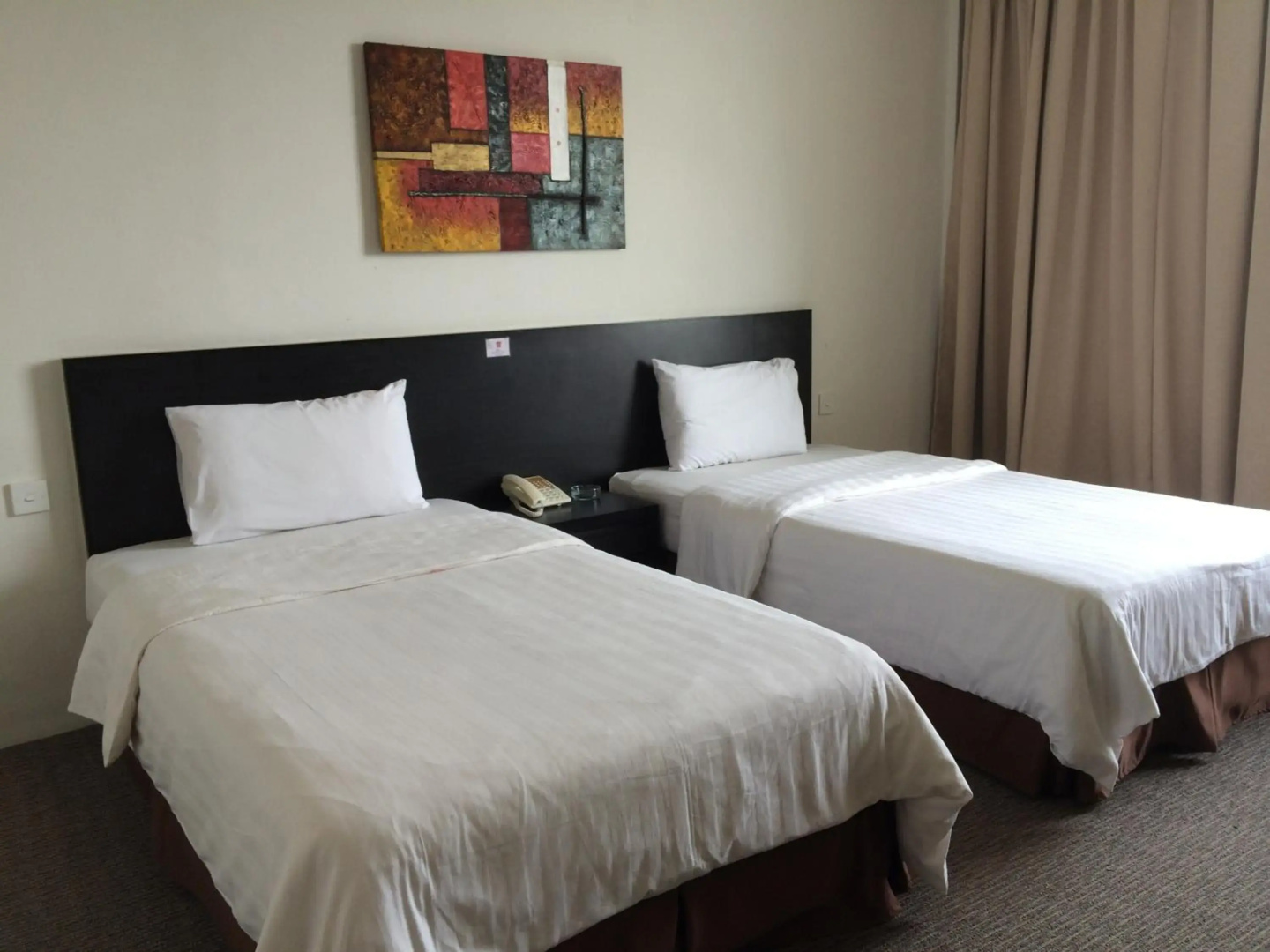 Straits View Hotel