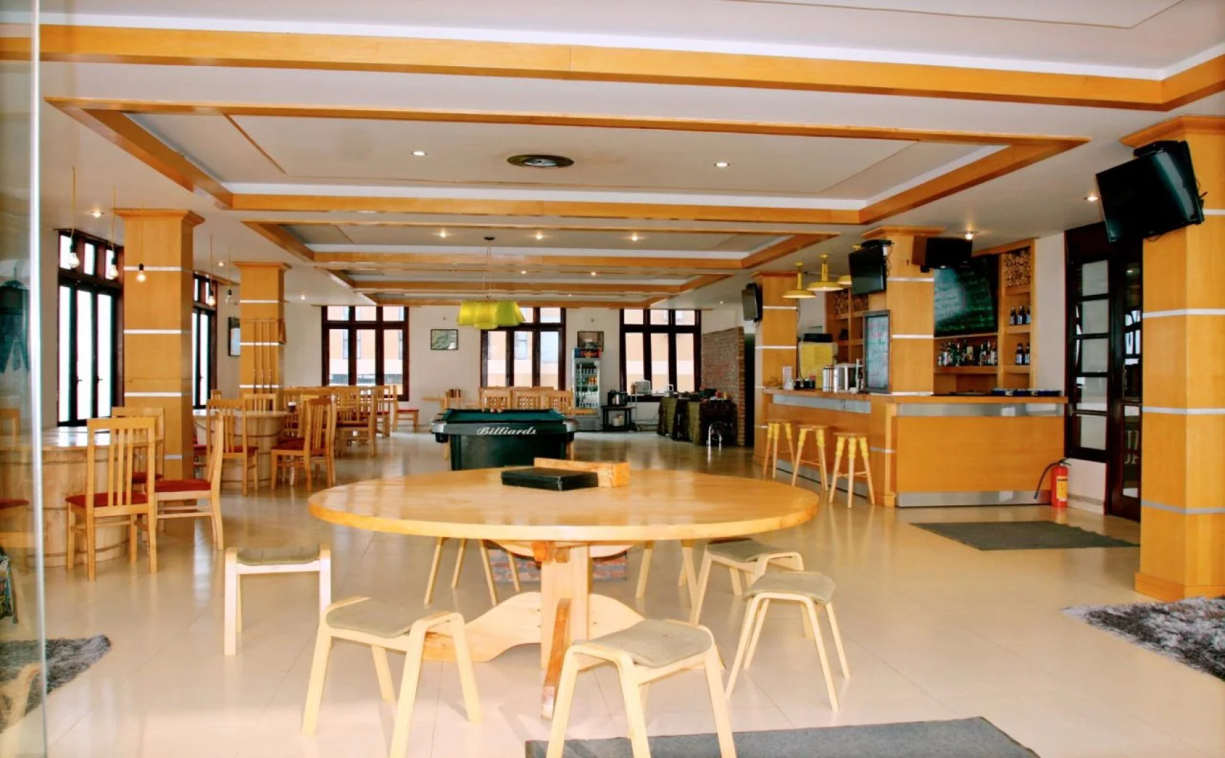Mountain View Hotel - Hostel