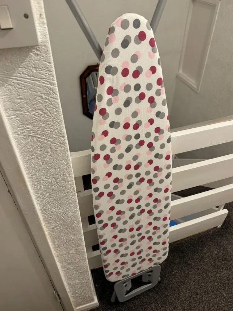 Smethwick - House - Sleeps 8 - Parking