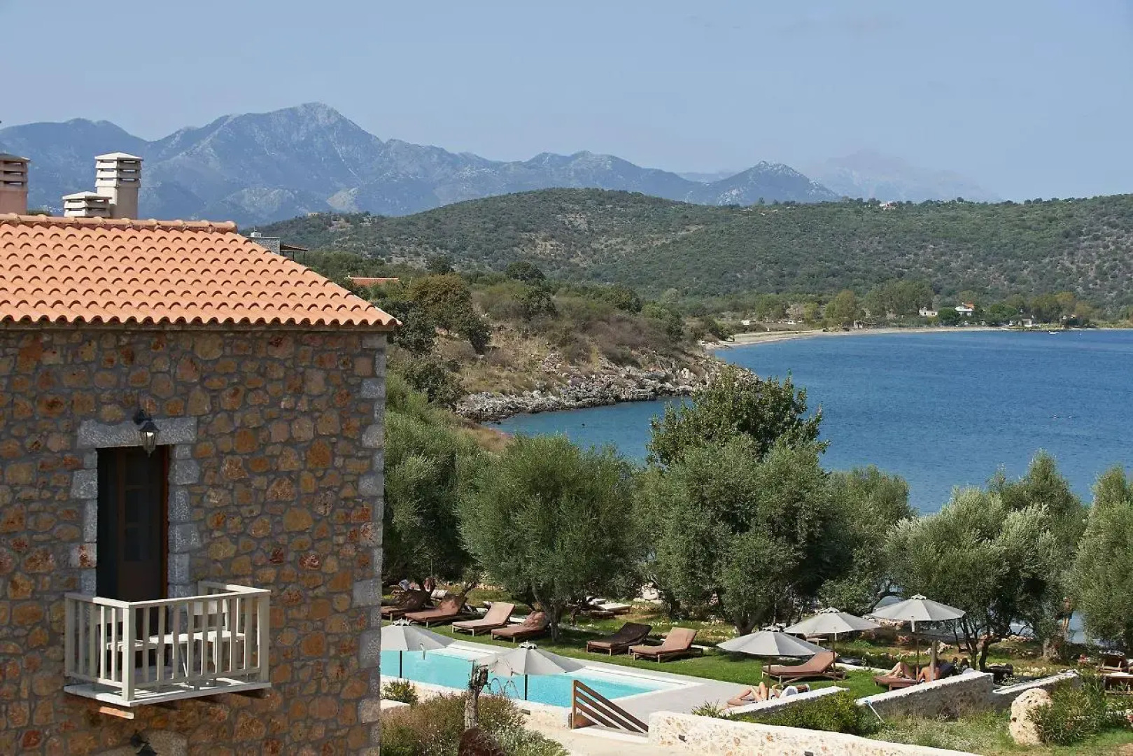 100 Rizes Seaside Resort