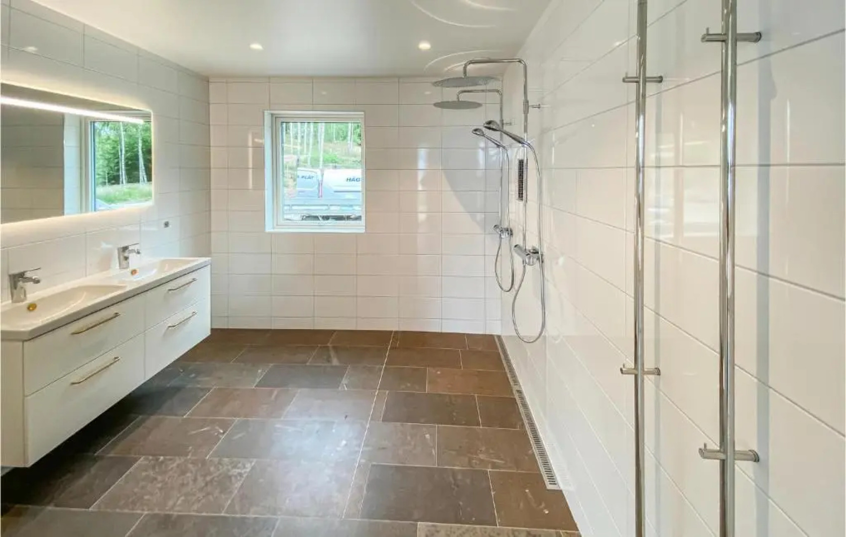 Beautiful Home in Bolmsö With 3 Bedrooms, Sauna and Wifi