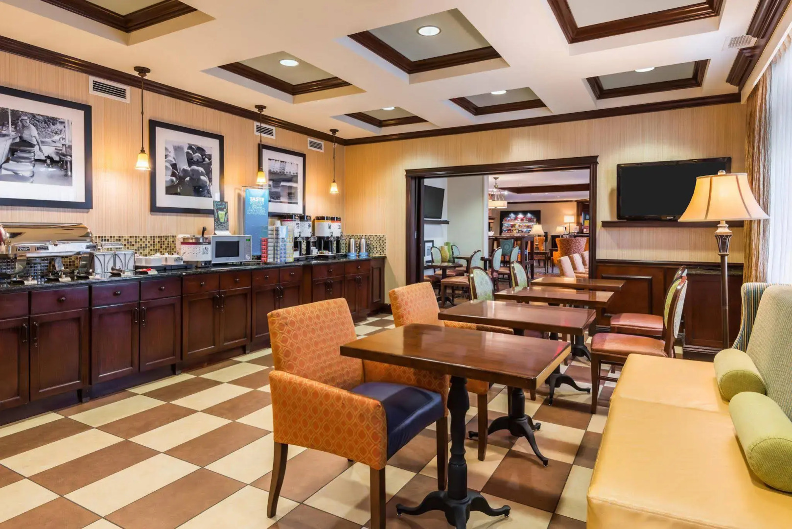 Hampton Inn Buffalo-Williamsville