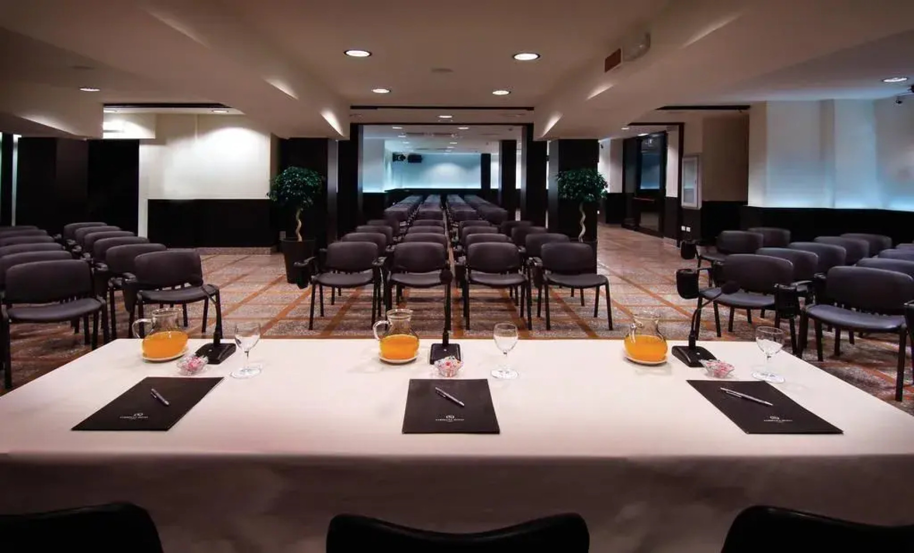 Sardegna Hotel, Suites & Restaurant