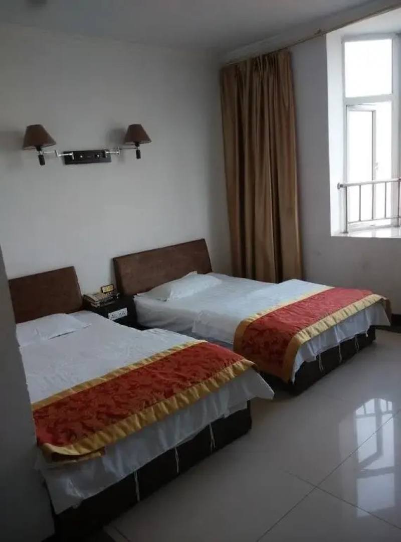 Yurui Business Hotel