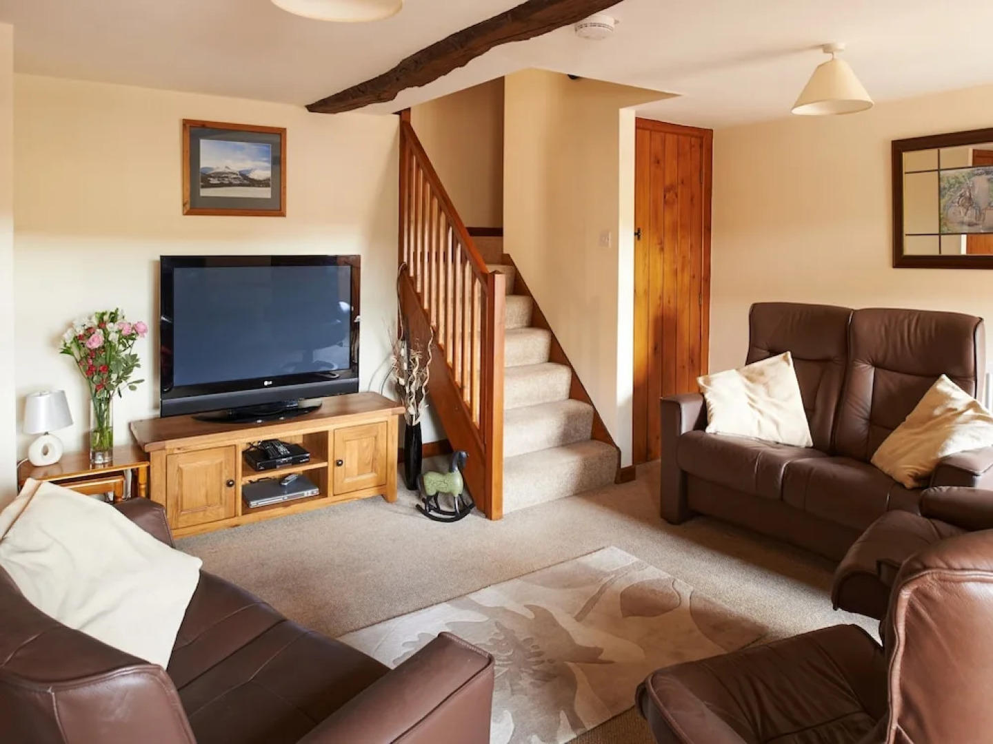 Rural and Comfortable Home Surrounded by the Nature of Brecon