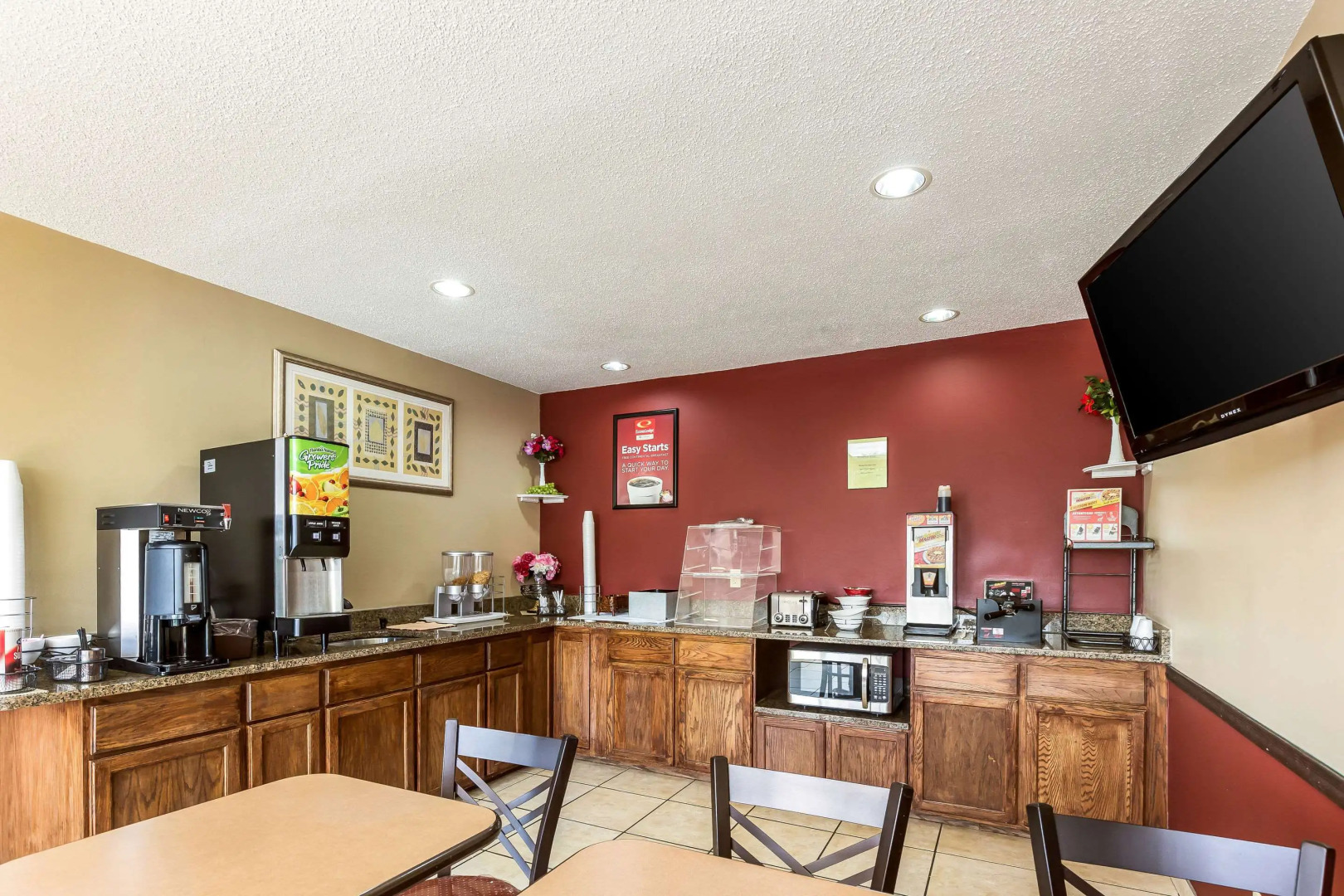 Econo Lodge Inn & Suites Fairview Heights - St. Louis