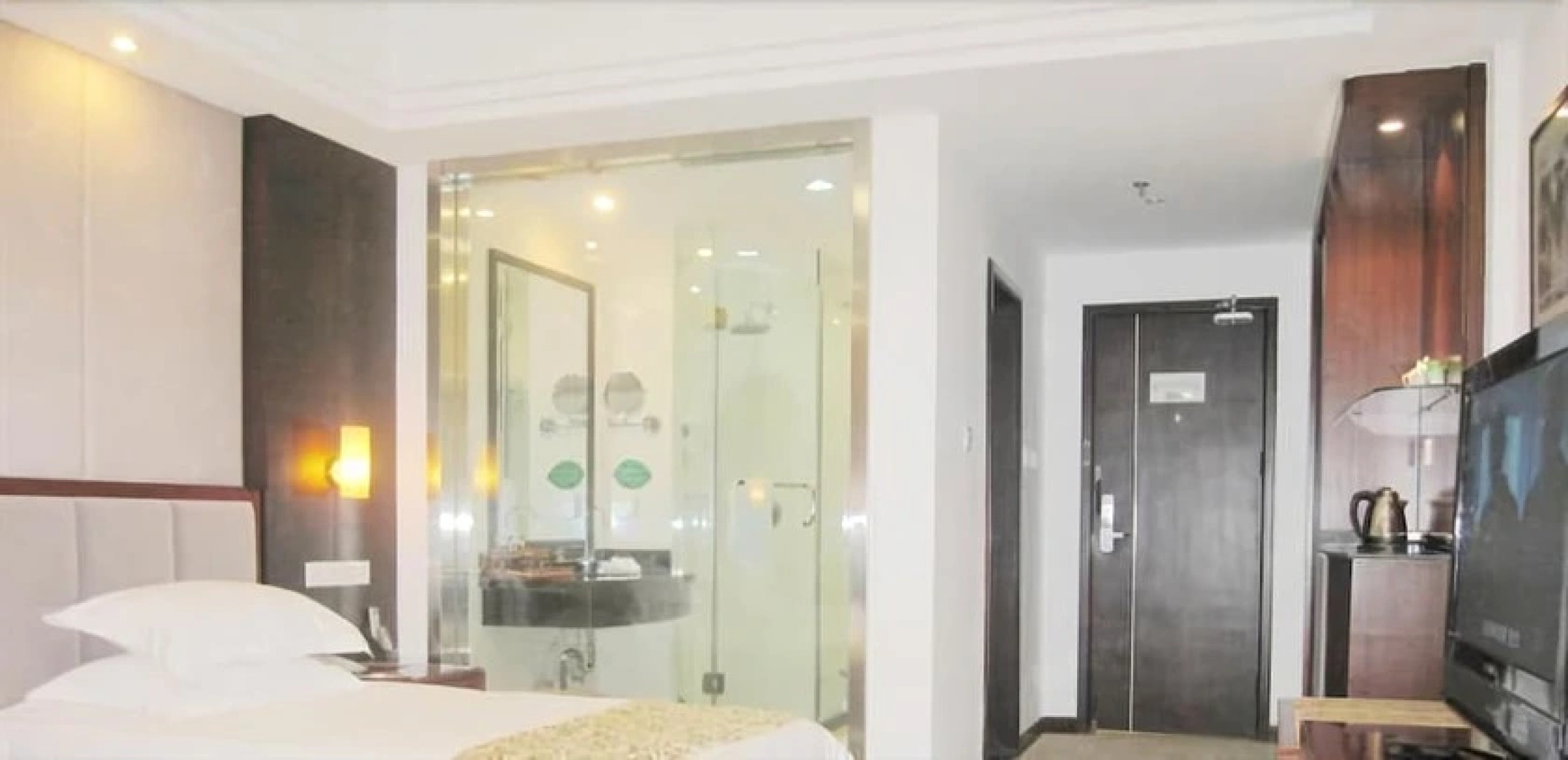 Jiuhuashan Center Hotel