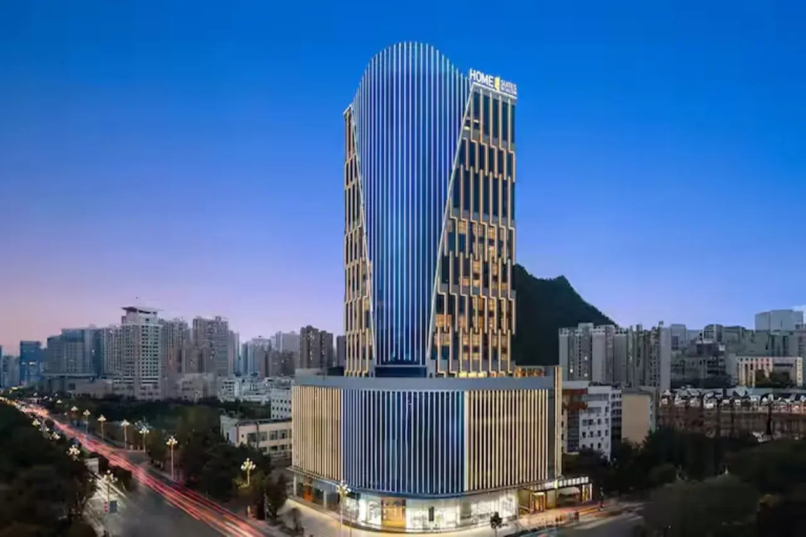Home2 Suites by Hilton Xingyi Jushan Plaza