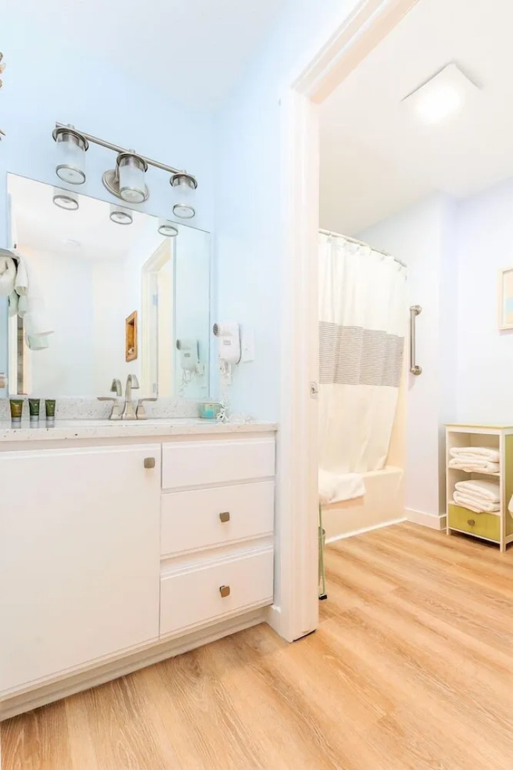 The Shores Lakeside Condo Unit 5607