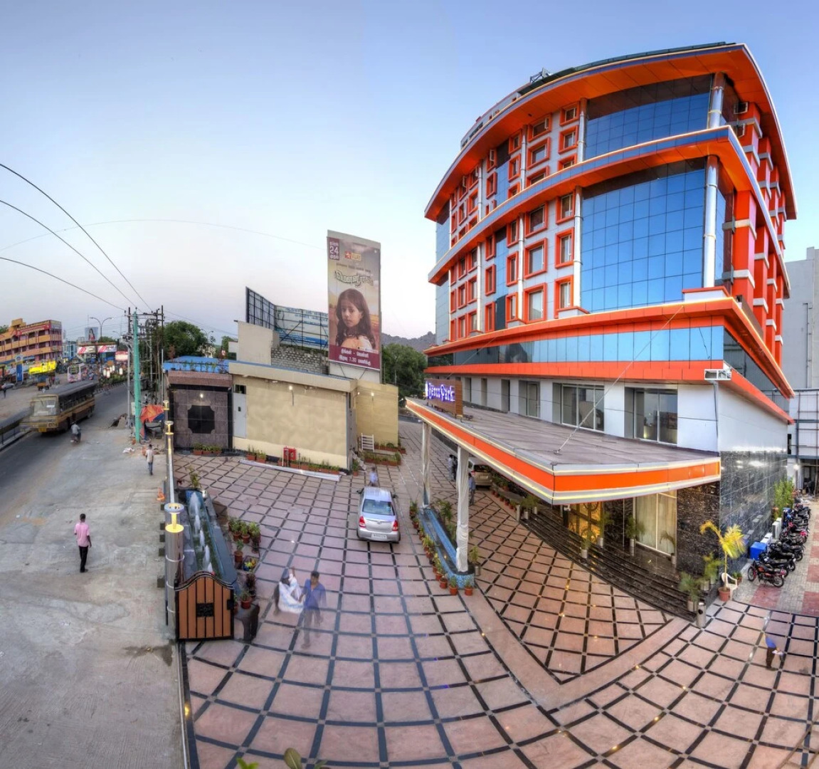 Hotel Benzz Park Vellore