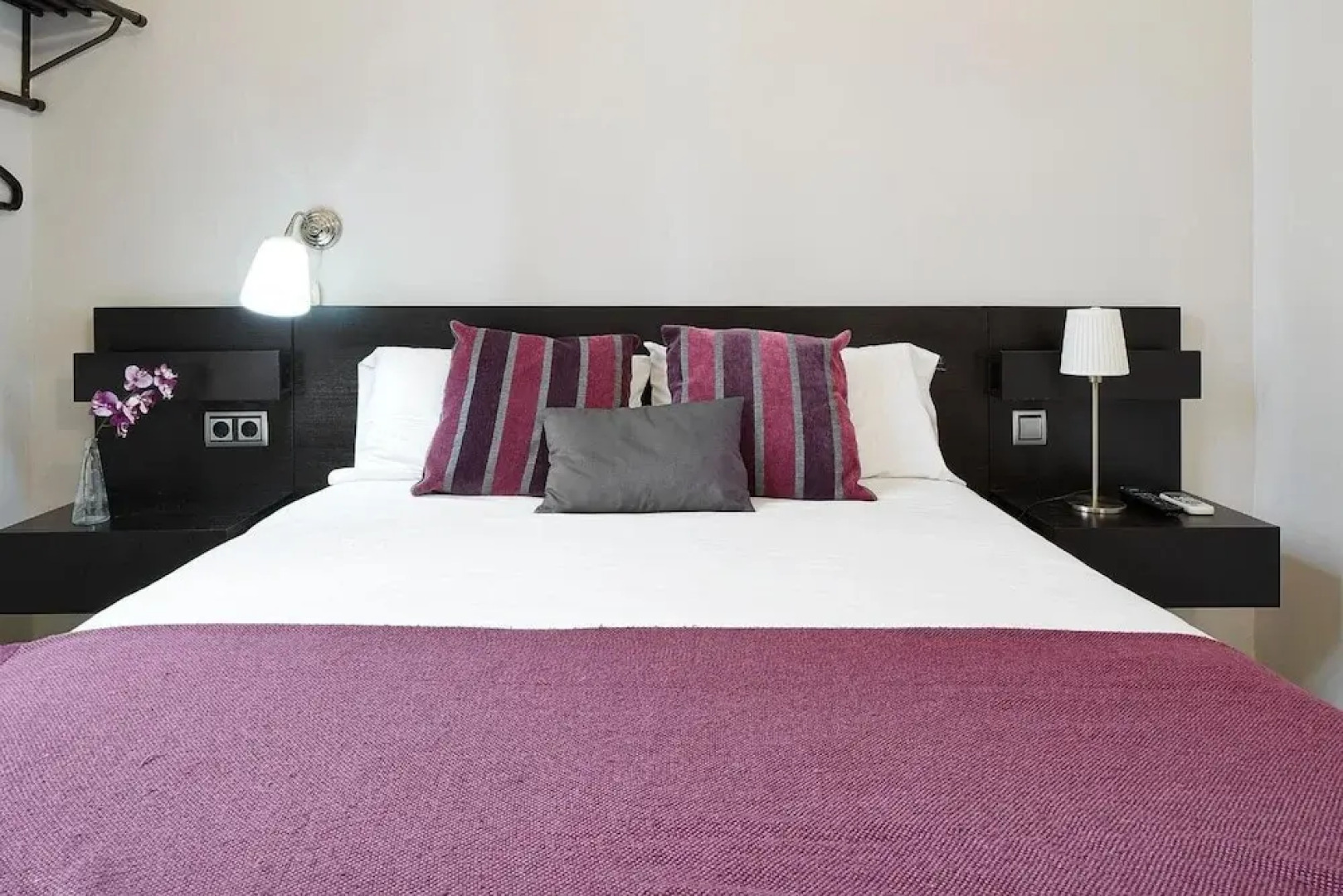 Отель BruStar Gotic-Centric