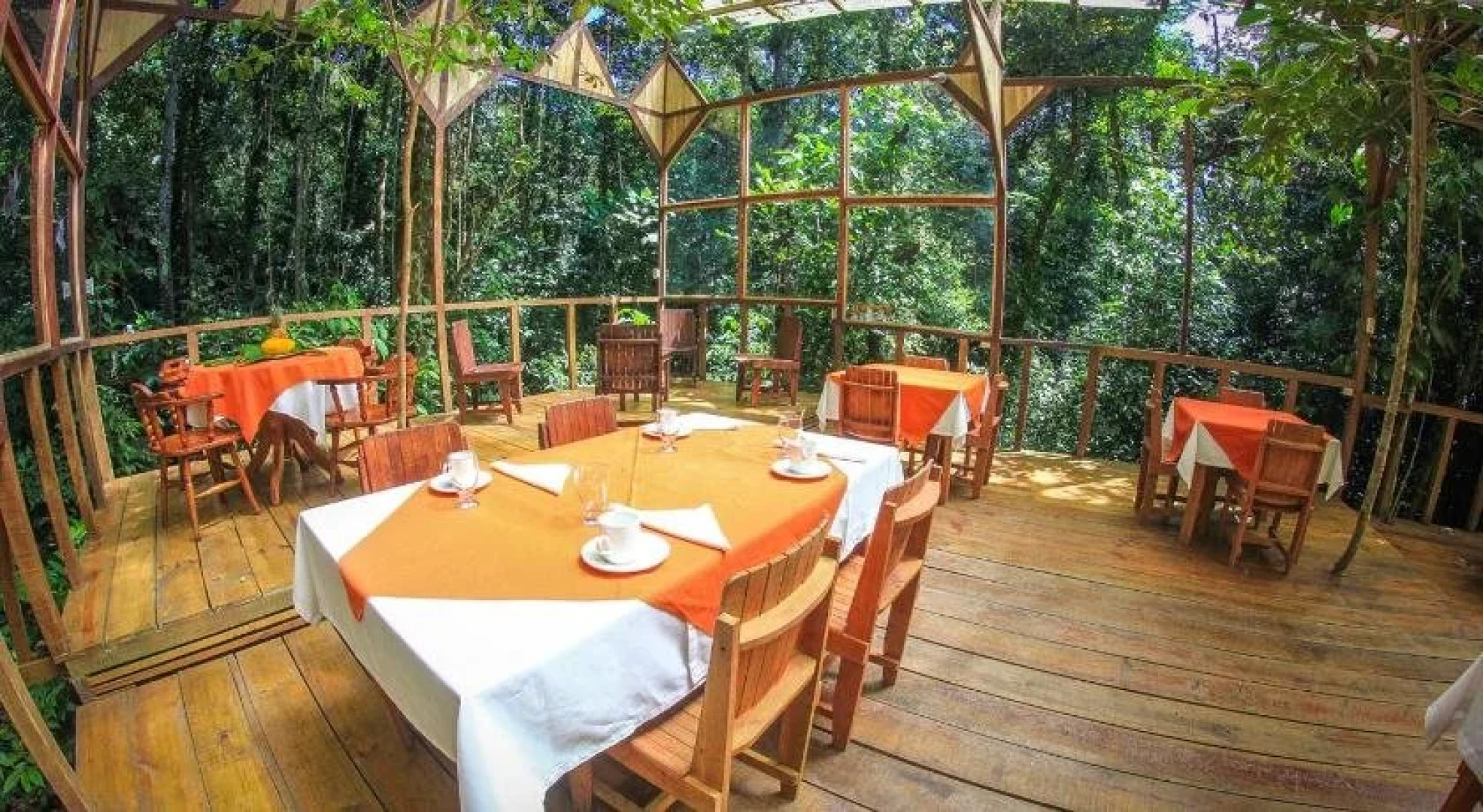 Wagelia Espino Blanco Lodge