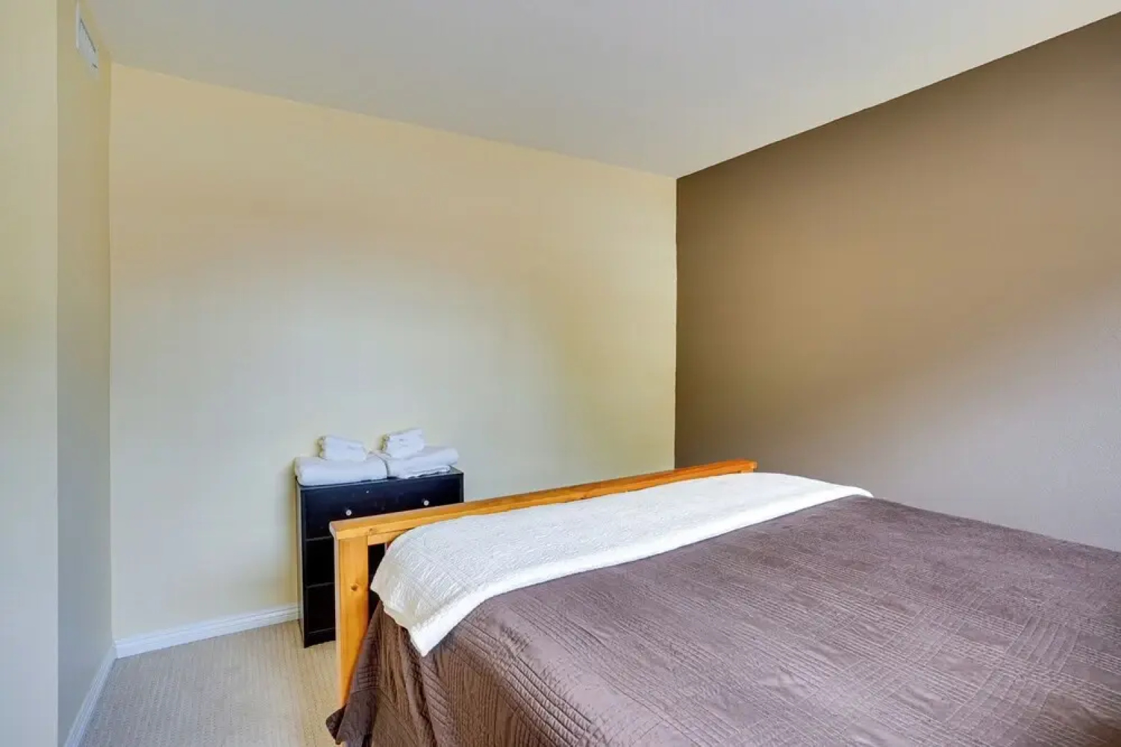 Santa Ana Home w/ Patio, 9 Mi to Disneyland!