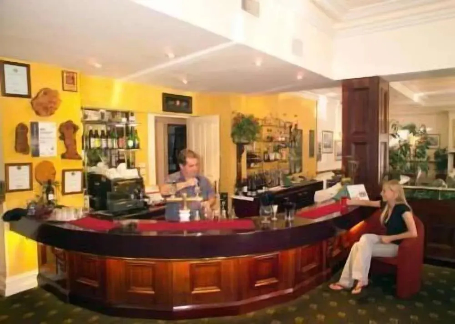 Lucas Hotel
