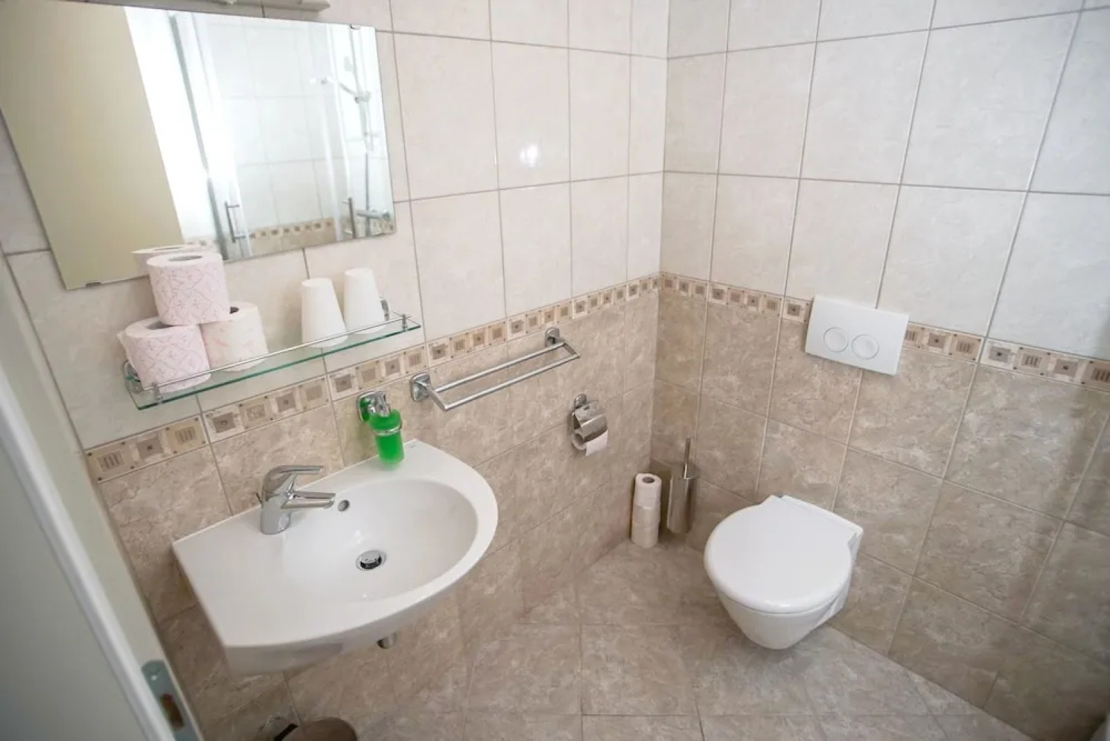 Apart-pansion Promajna