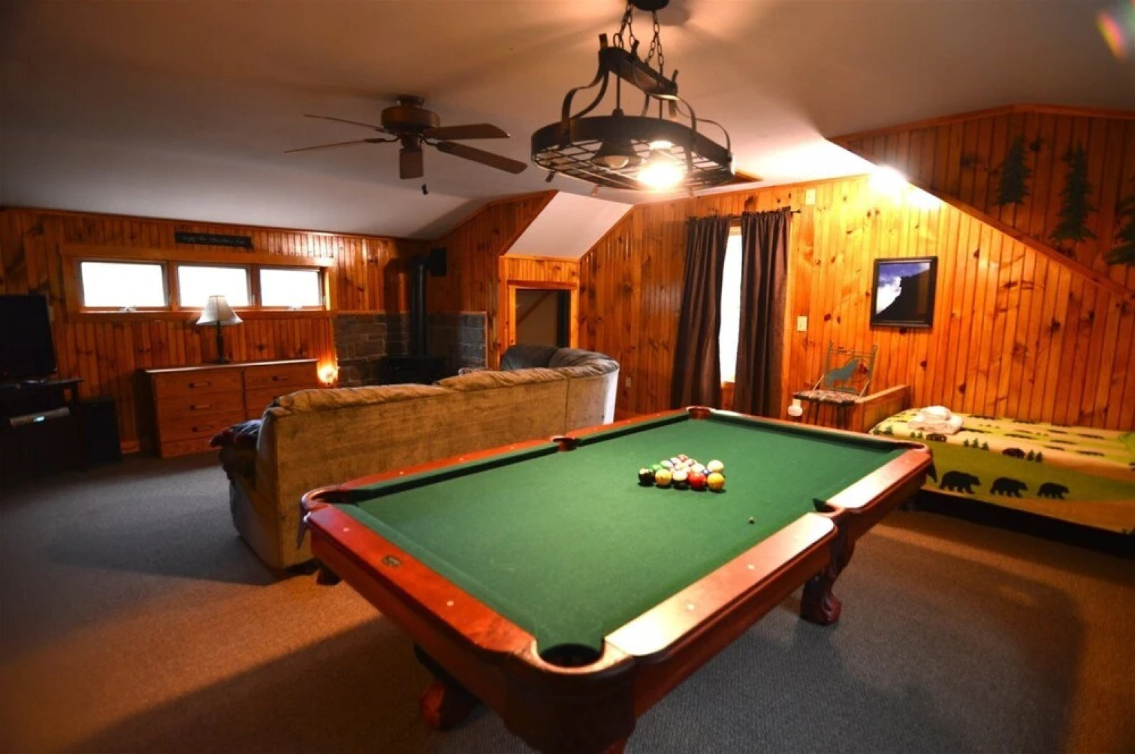 Private Pet Friendly 4 Bedroom Deluxe Vacation Home, Close to Waterville Valley Resort! - Wv68t