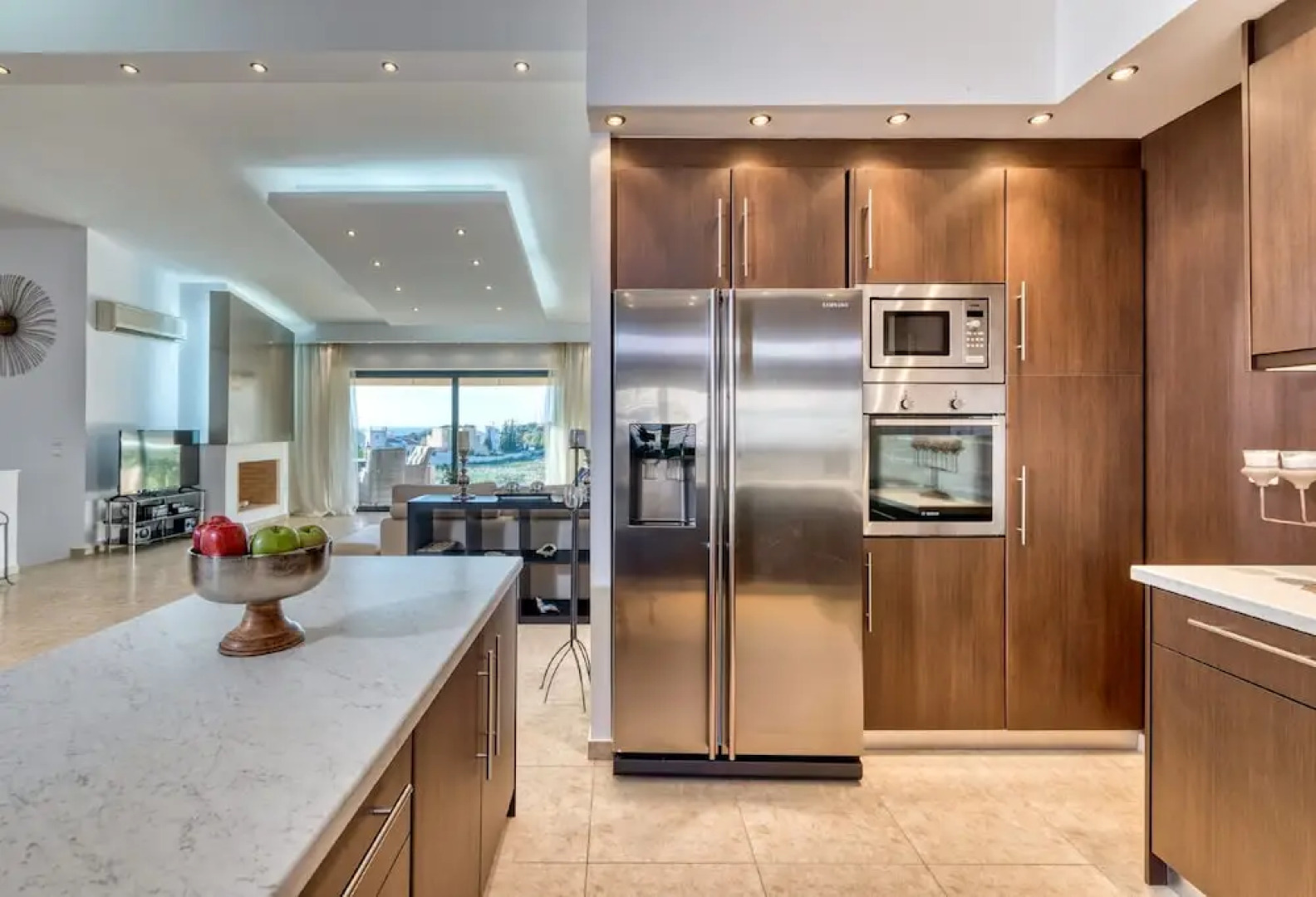 Luxurious Villa Solaris Next To The Beach