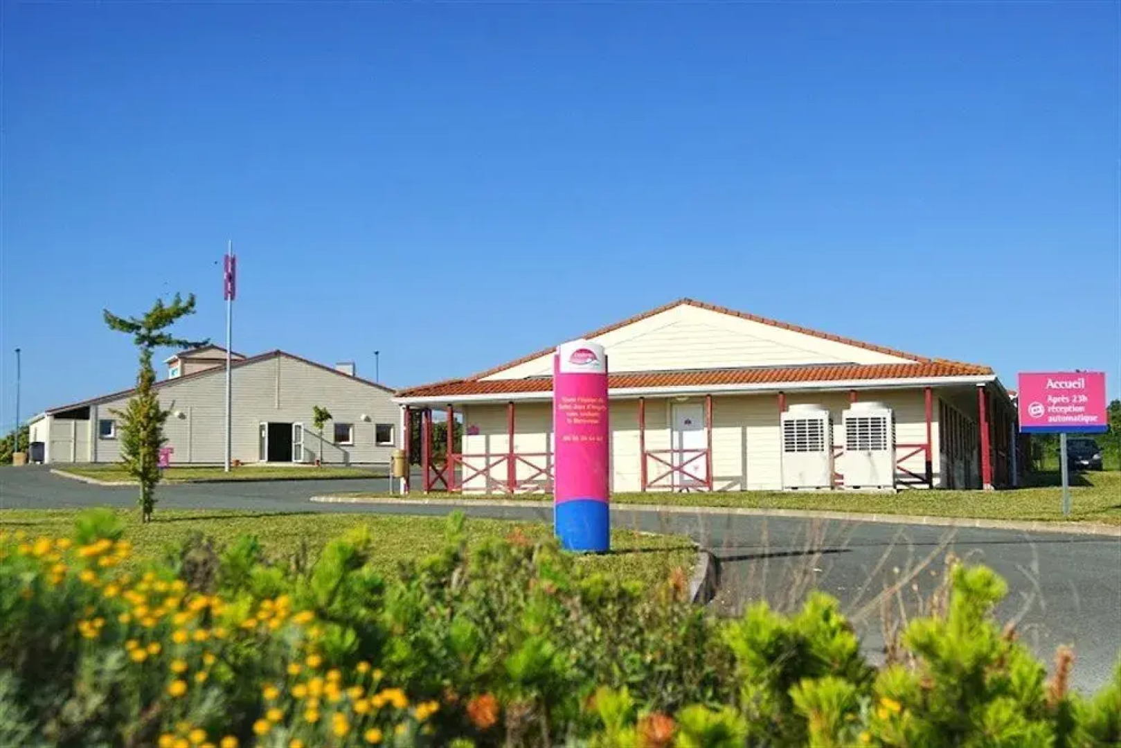 CouettHotel Saint Jean dAngély