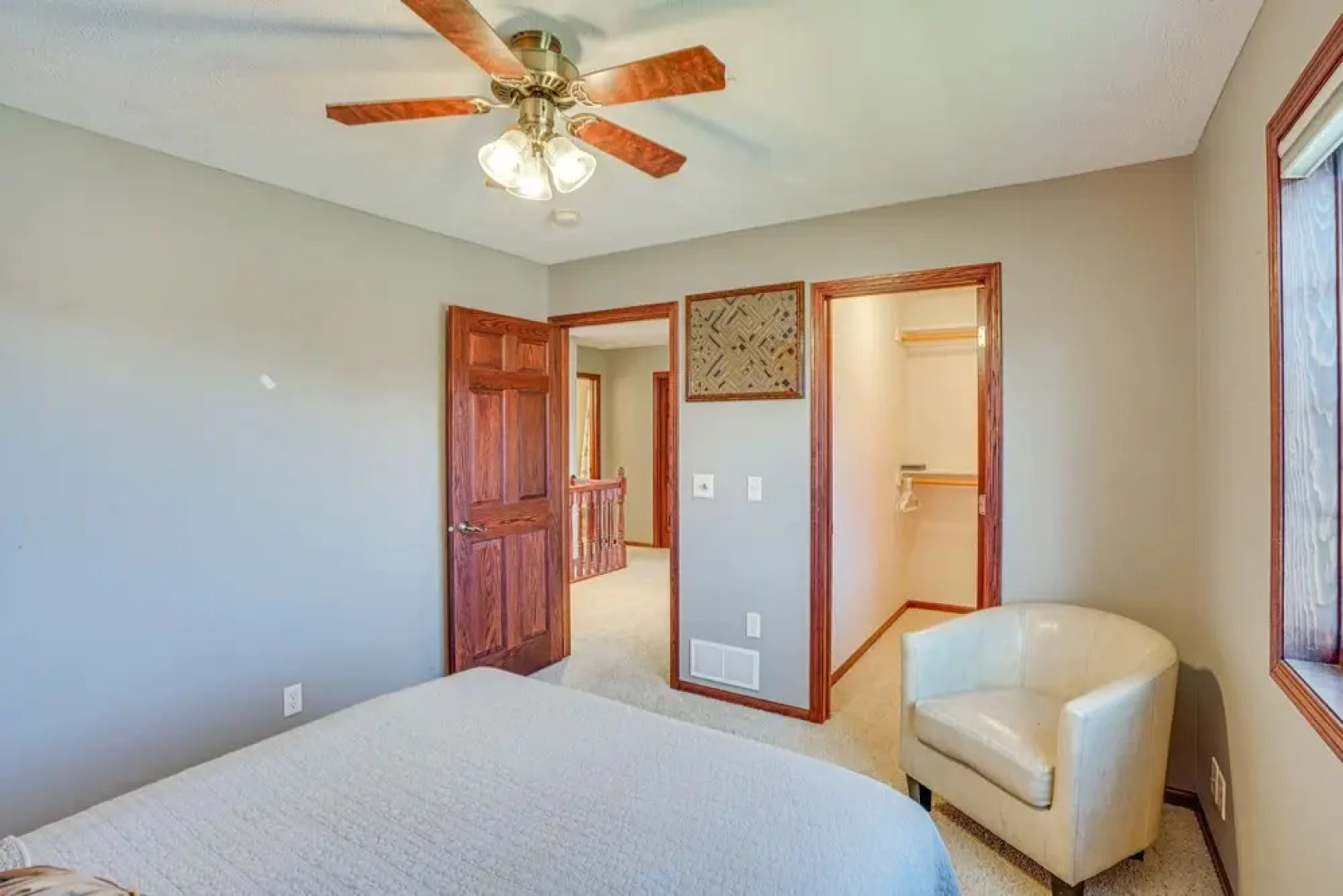 Family Vacation Rental Home ~ 1 Mi to Okabena Lake