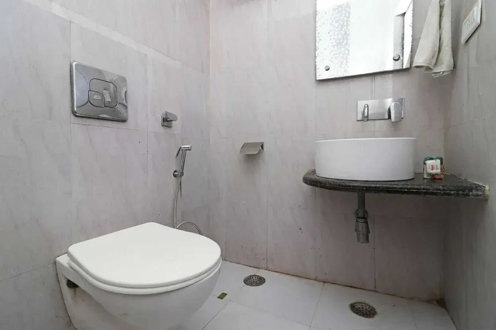 OYO 9993 Hotel Idea Inn