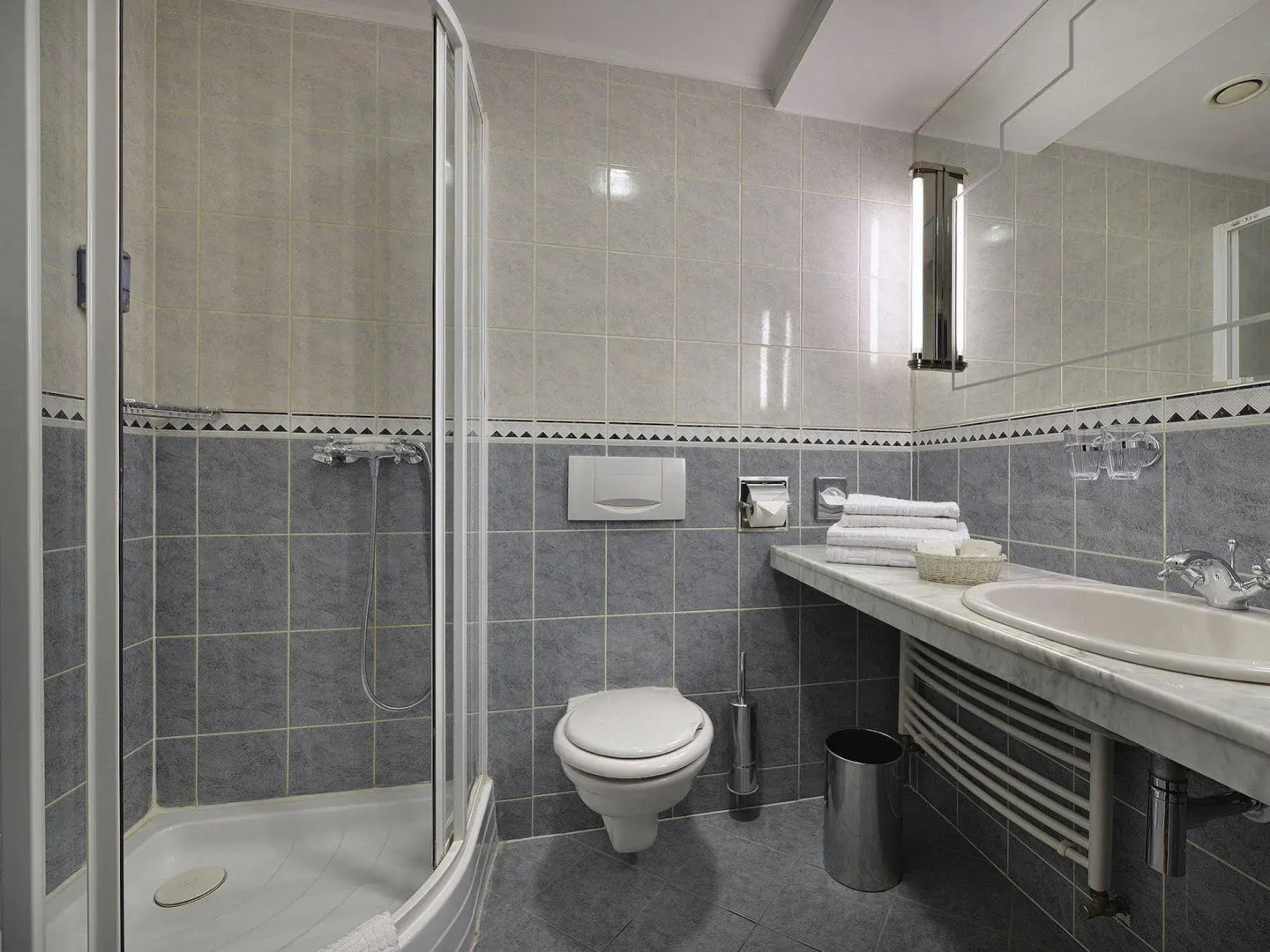 EA Hotel Royal Esprit